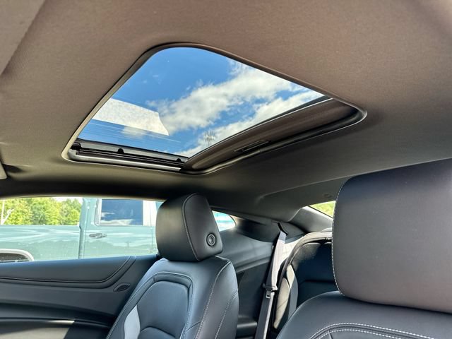 Used 2017 Chevrolet Camaro LT RWD image 21