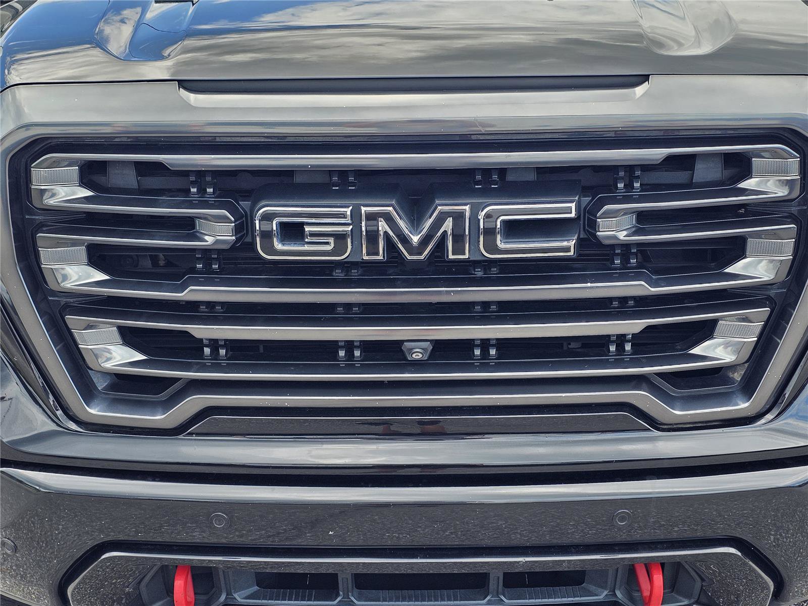 Used 2021 GMC Sierra 1500 AT4 w/ AT4 Value Package AWD/4WD image 3