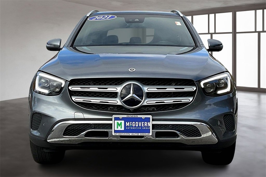 Used 2021 Mercedes-Benz GLC 300 4MATIC image 2