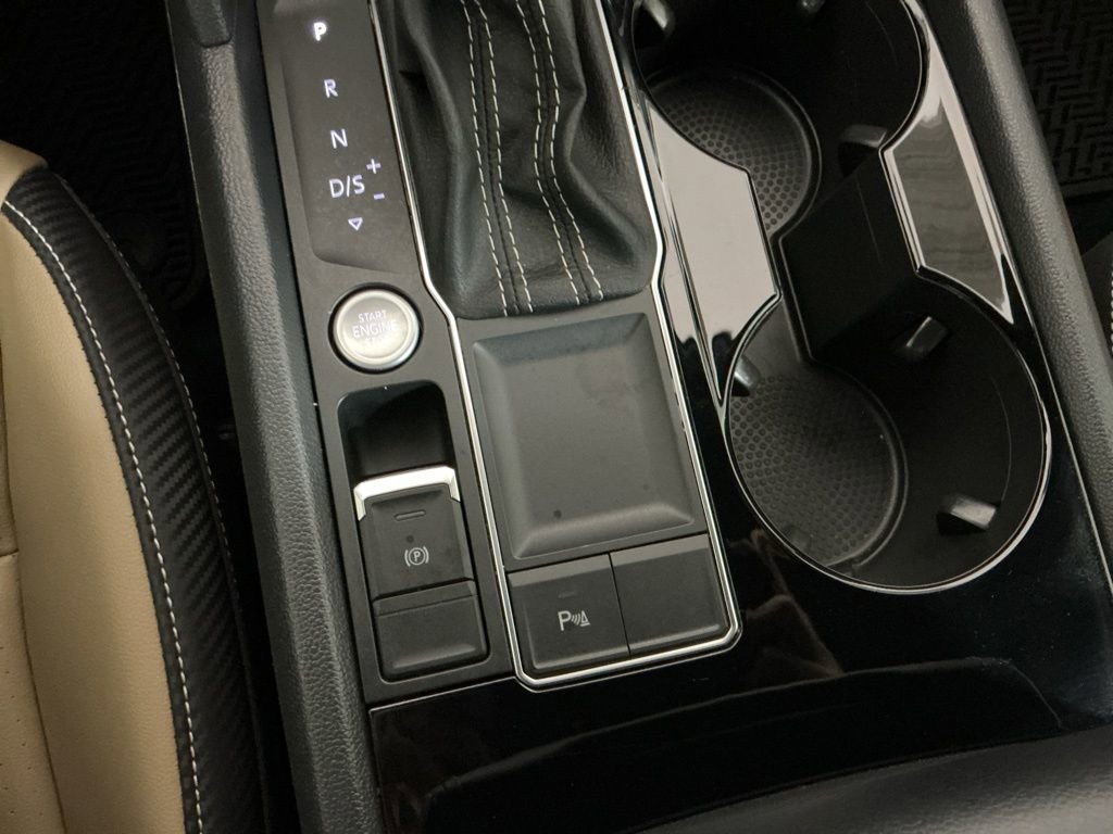 Used 2023 Volkswagen Atlas Cross Sport SE image 14