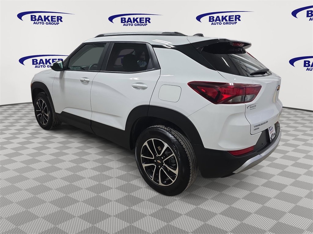 Certified 2025 Chevrolet TrailBlazer LT w/ Driver Confidence Package image 7