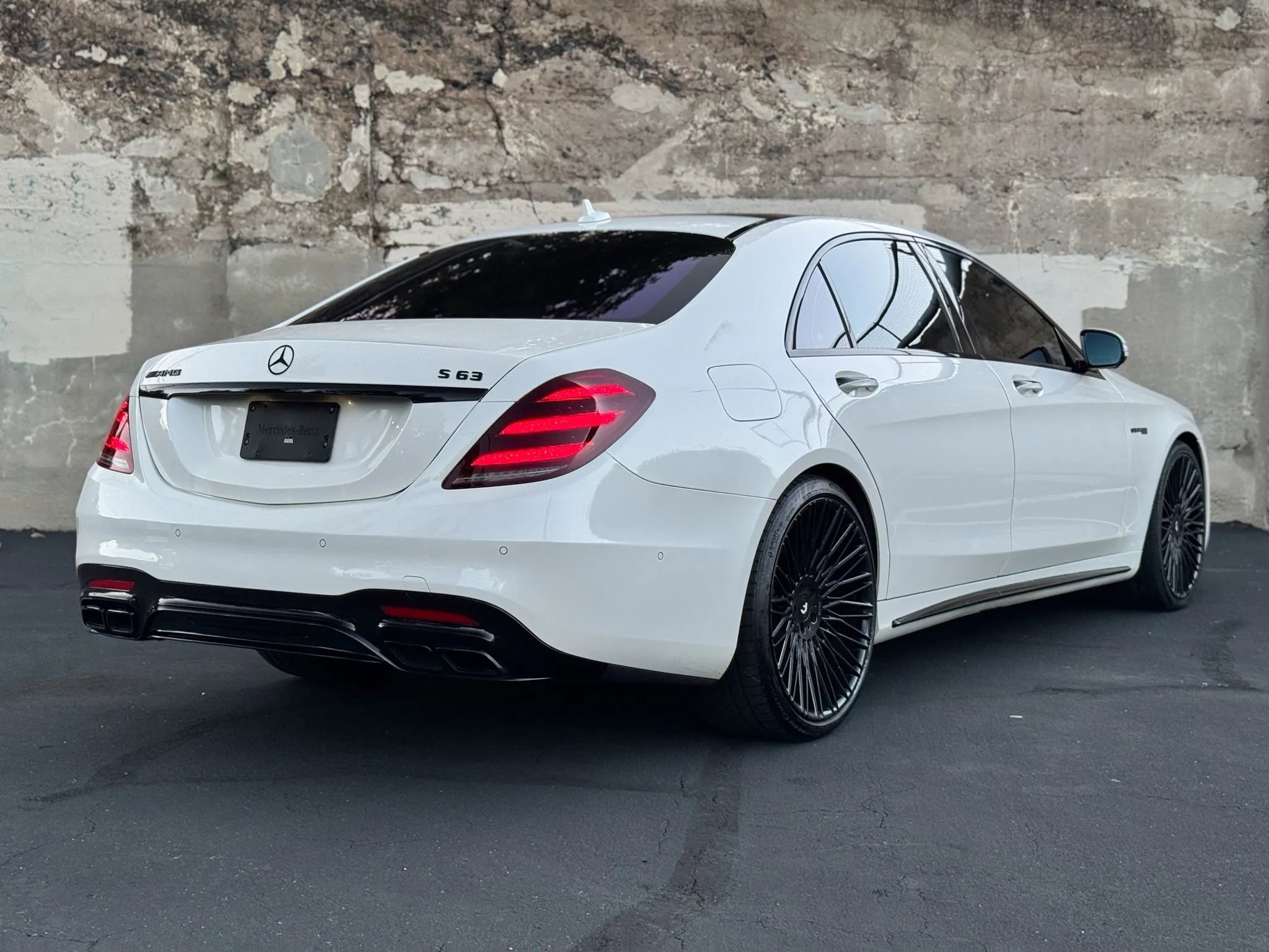 Used 2018 Mercedes-Benz S 63 AMG S 4MATIC Sedan image 8