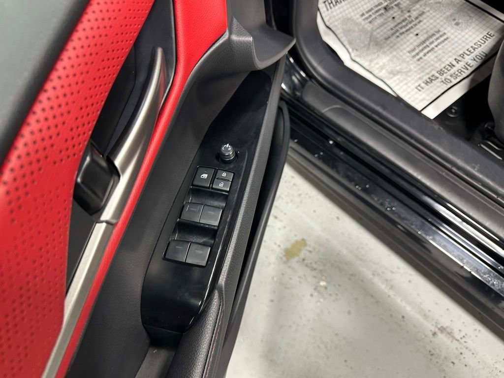 Used 2025 Toyota Camry XSE image 9