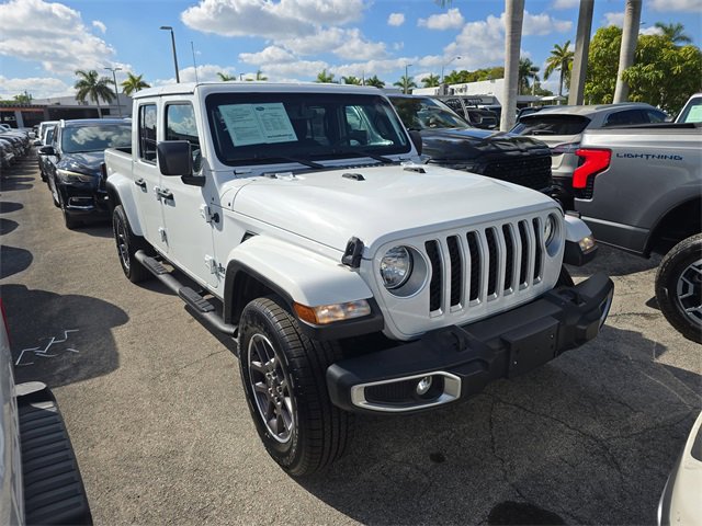 Used 2023 Jeep Gladiator Overland image 2