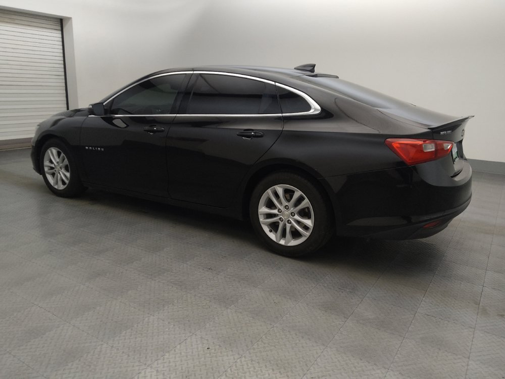 Used 2017 Chevrolet Malibu LT w/ Leather Package FWD image 3