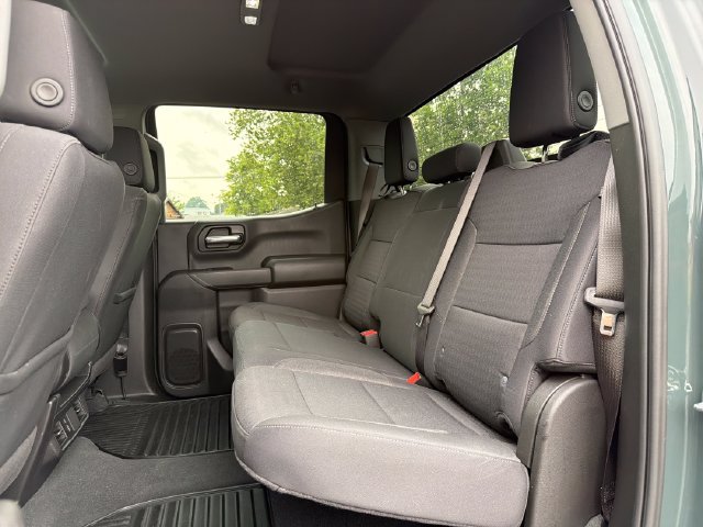 Used 2025 Chevrolet Silverado 1500 Custom Trail Boss w/ Turbomax Blackout Package AWD/4WD image 23