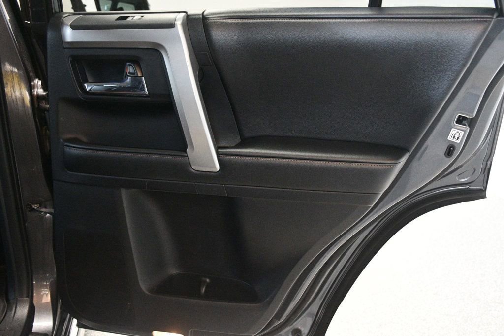 Used 2015 Toyota 4Runner Limited AWD/4WD image 25