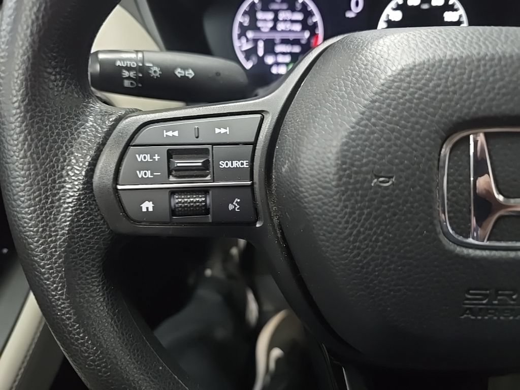 Used 2023 Honda HR-V LX image 19