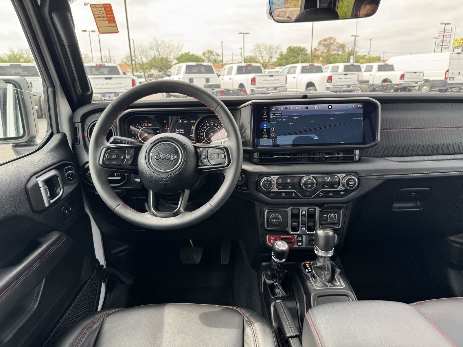 Used 2024 Jeep Gladiator Rubicon w/ Technology Group AWD/4WD image 21