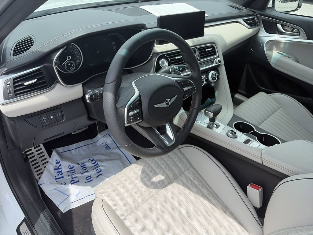 Used 2023 Genesis G70 2.0T w/ Sport Prestige Package RWD image 11