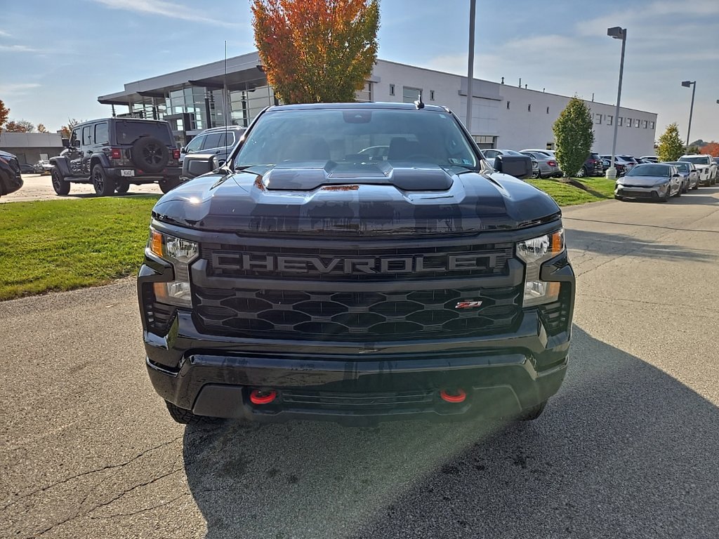 Used 2025 Chevrolet Silverado 1500 Custom Trail Boss AWD/4WD image 11