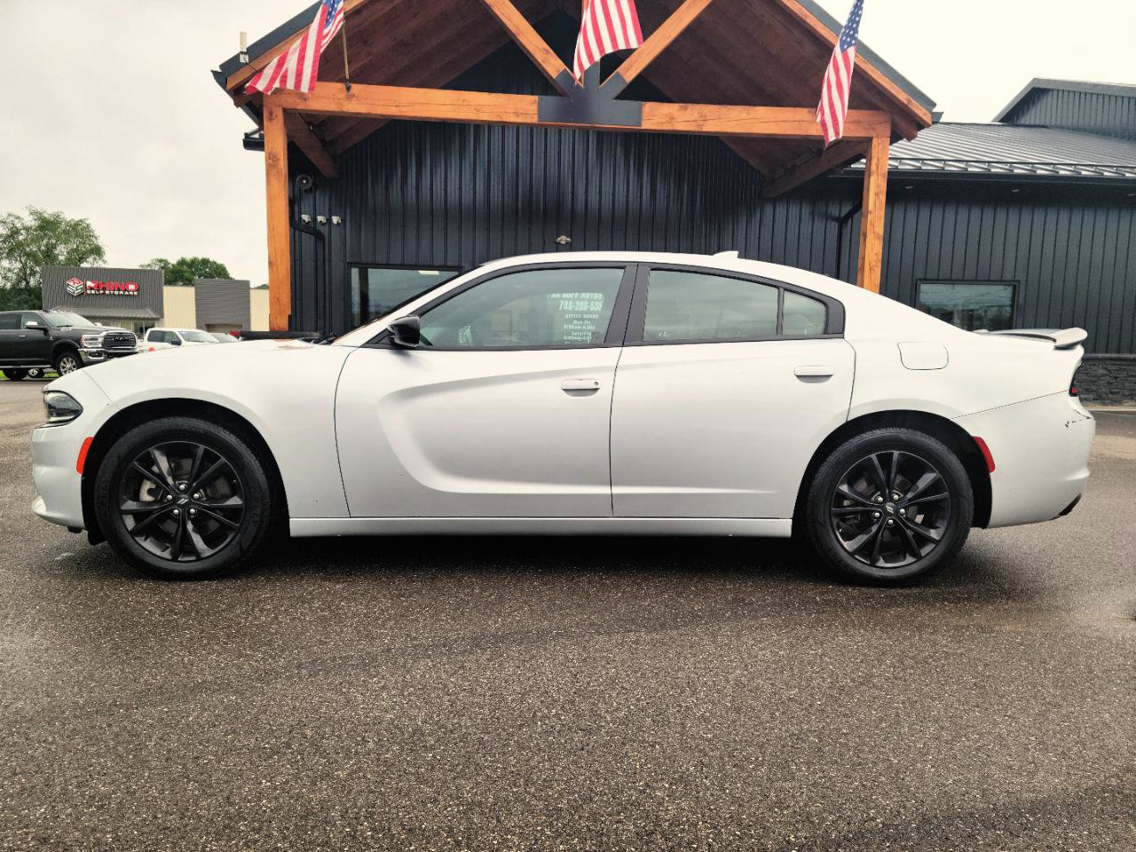 Used 2022 Dodge Charger SXT w/ Driver Convenience Group AWD/4WD image 18