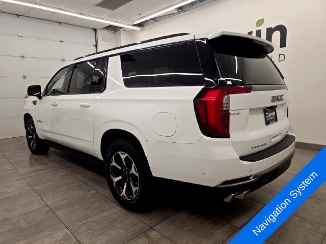 Used 2025 GMC Yukon XL AT4 w/ AT4 Premium Plus Package AWD/4WD image 3