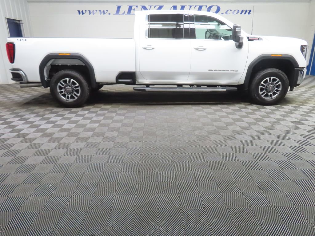 Used 2025 GMC Sierra 2500 SLE w/ SLE Convenience Package AWD/4WD image 2