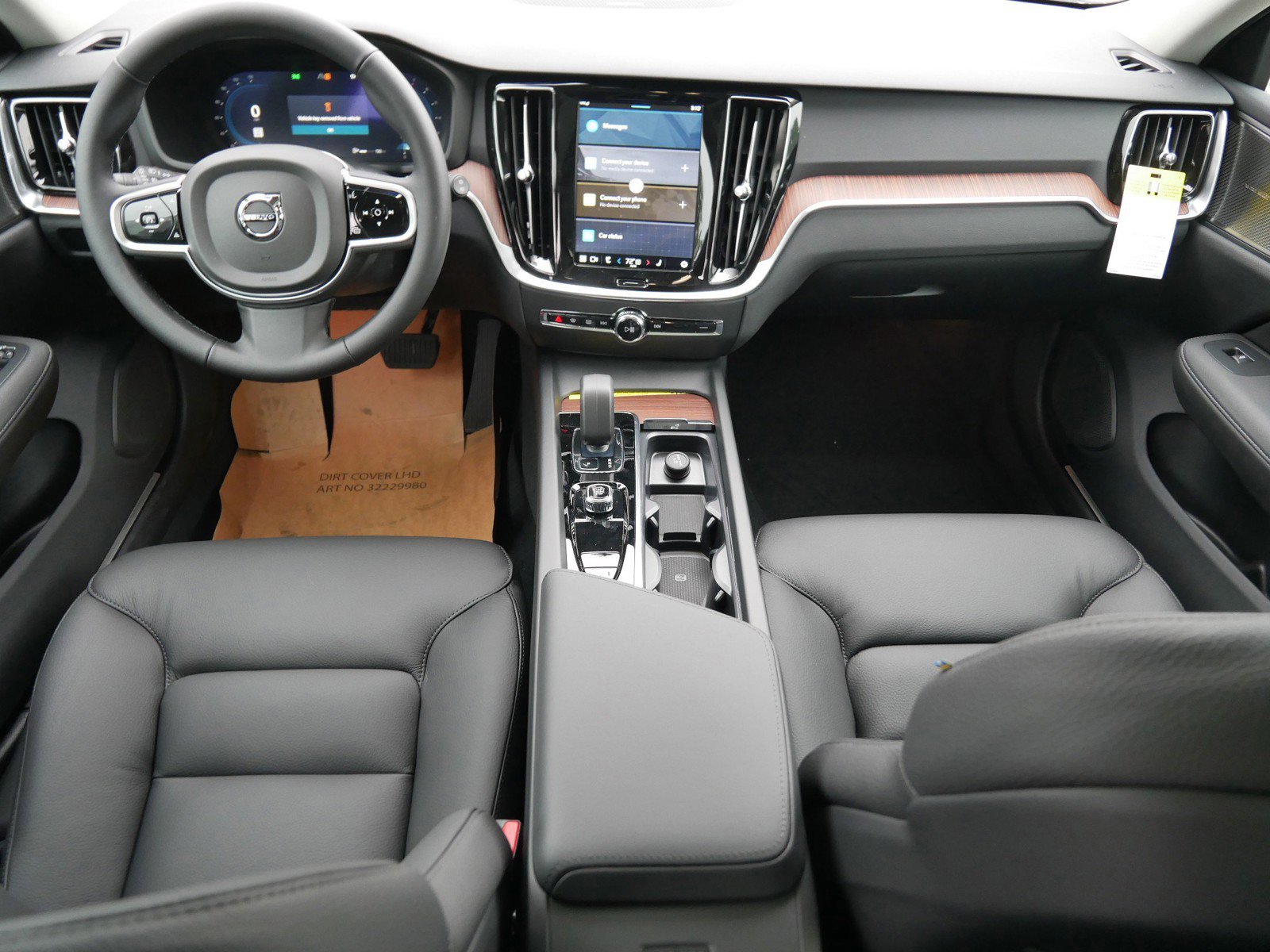 New 2025 Volvo V60 B5 Cross Country Plus w/ Climate Package image 7