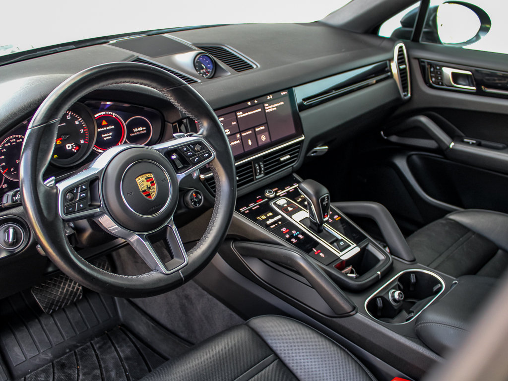 Used 2021 Porsche Cayenne Coupe AWD/4WD image 16