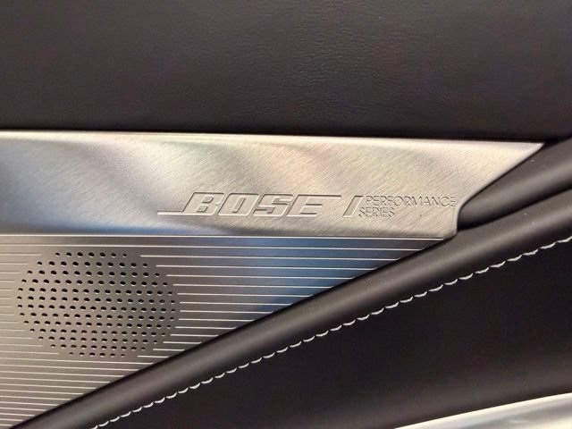 Used 2024 Chevrolet Corvette Stingray Premium Cpe w/ Body-Color Dual Roof Package RWD image 19