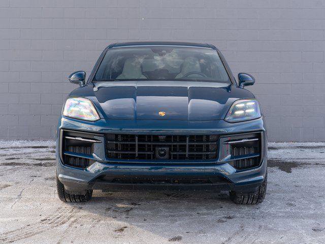 Certified 2025 Porsche Cayenne S AWD/4WD image 10