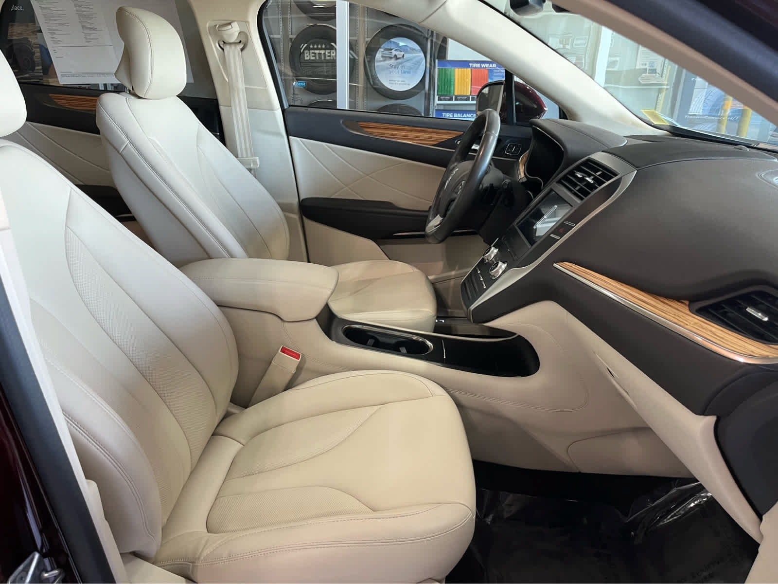 Used 2016 Lincoln MKC Select w/ Select Plus Package AWD/4WD image 37