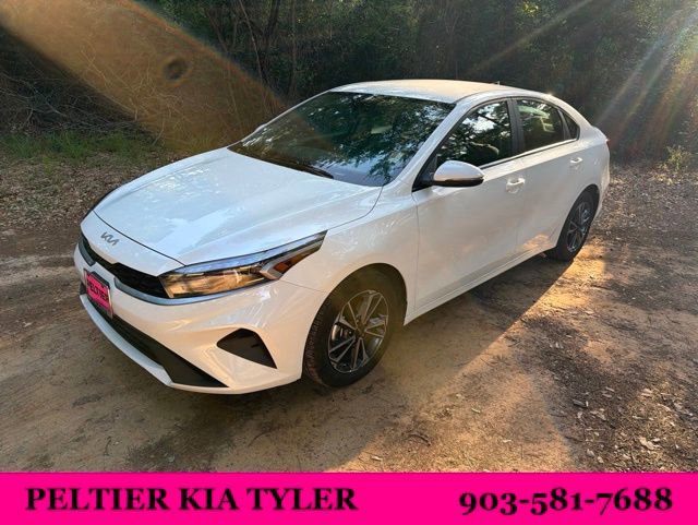 Certified 2024 Kia Forte LXS w/ LXS Technology Package FWD image 3