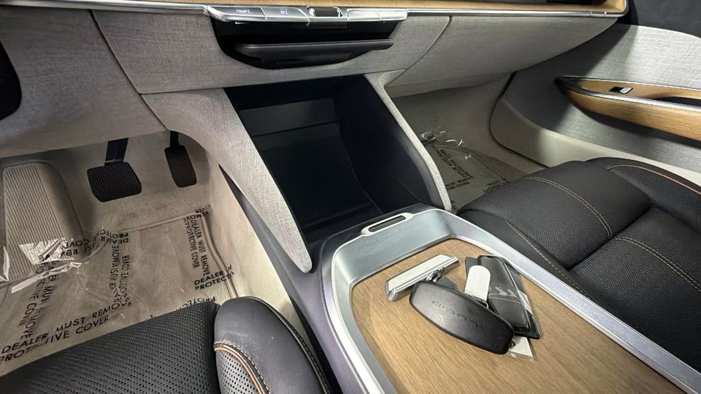 Used 2023 Lucid Air Grand Touring image 24