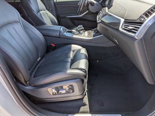 Used 2021 BMW X5 M50i w/ Executive Package AWD/4WD image 21