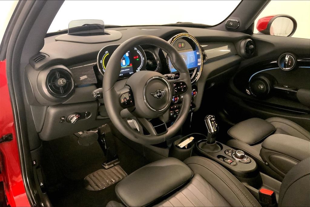 Used 2024 MINI Cooper SE FWD image 21