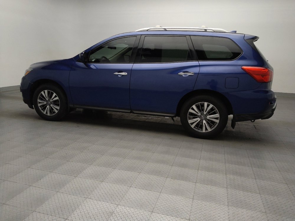Used 2019 Nissan Pathfinder S image 3
