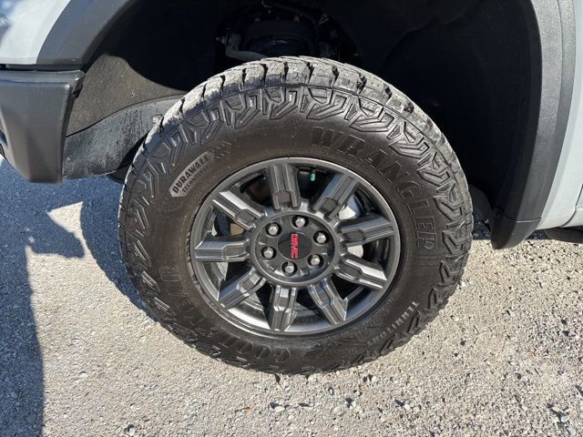 Used 2024 GMC Sierra 1500 AT4X AWD/4WD image 8