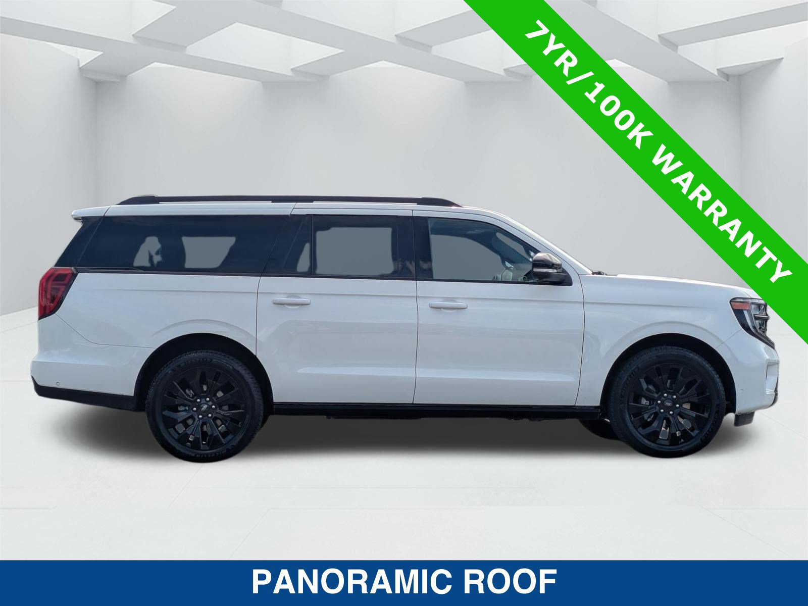 Certified 2025 Ford Expedition Max Platinum w/ Stealth Appearance Package AWD/4WD image 4