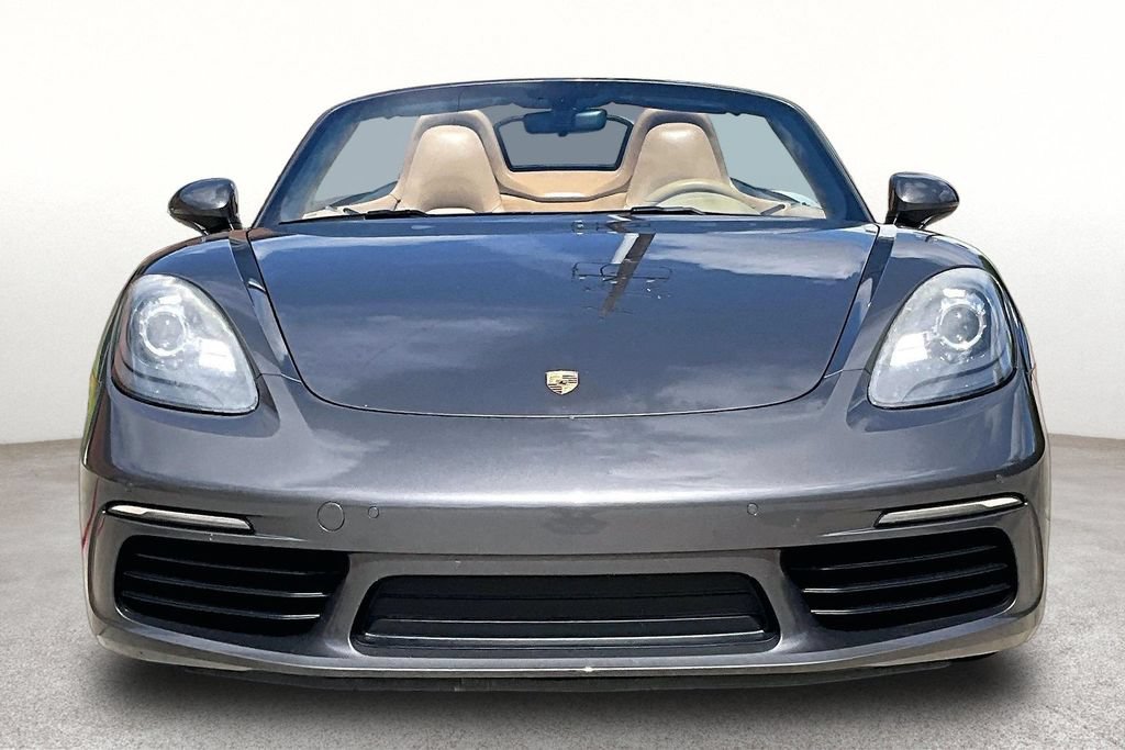 Used 2017 Porsche 718 Boxster RWD image 4