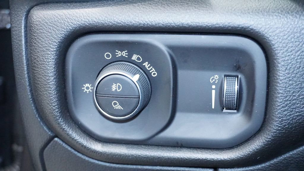 New 2026 RAM 1500 Classic Warlock image 33