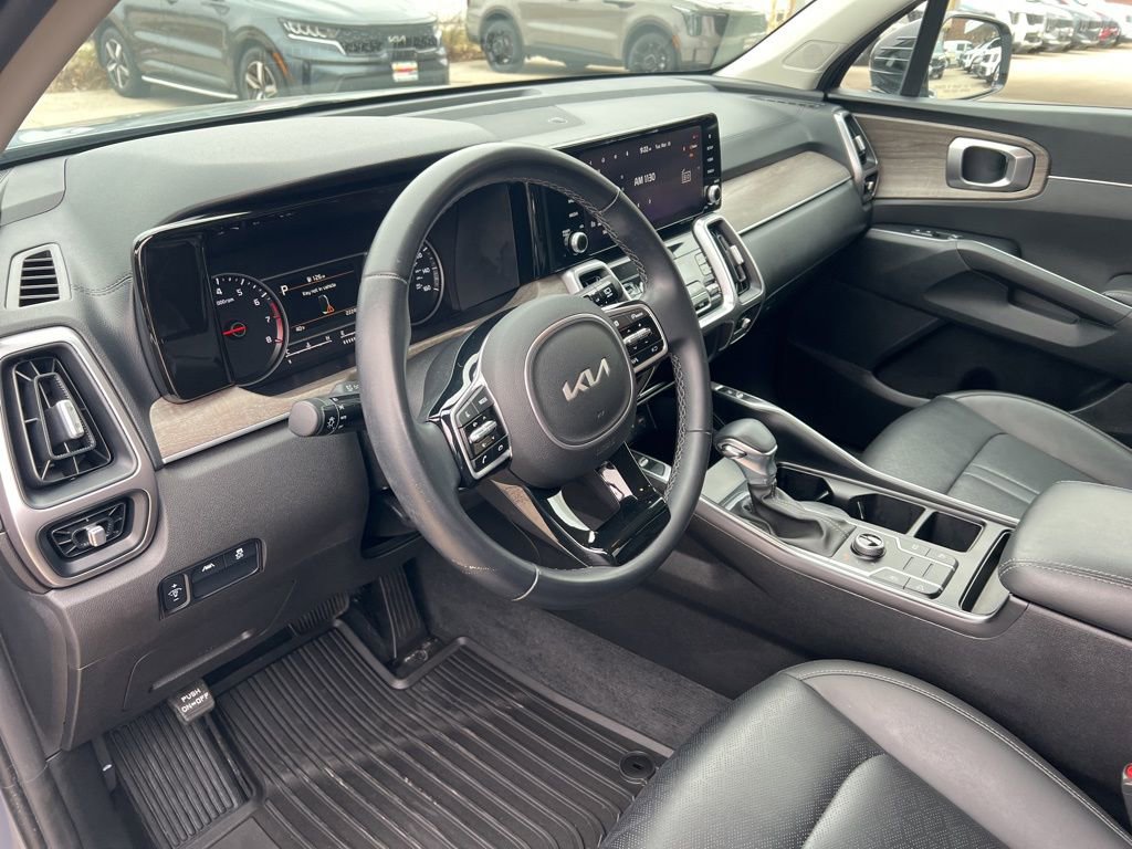 Certified 2023 Kia Sorento S image 6