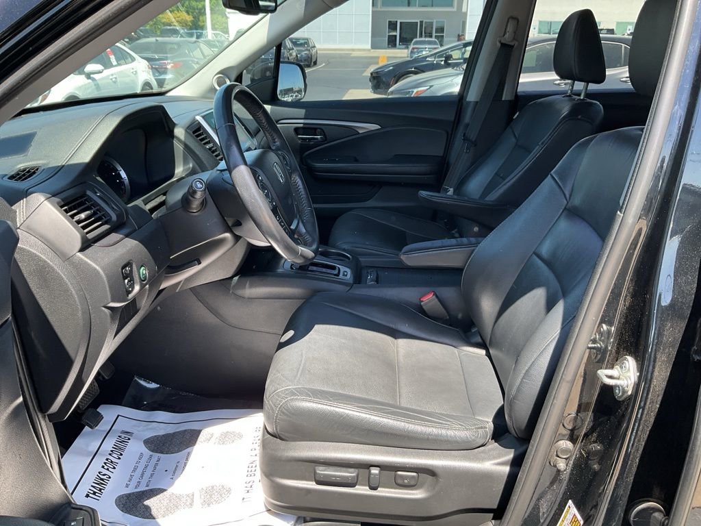 Used 2017 Honda Pilot EX-L image 2
