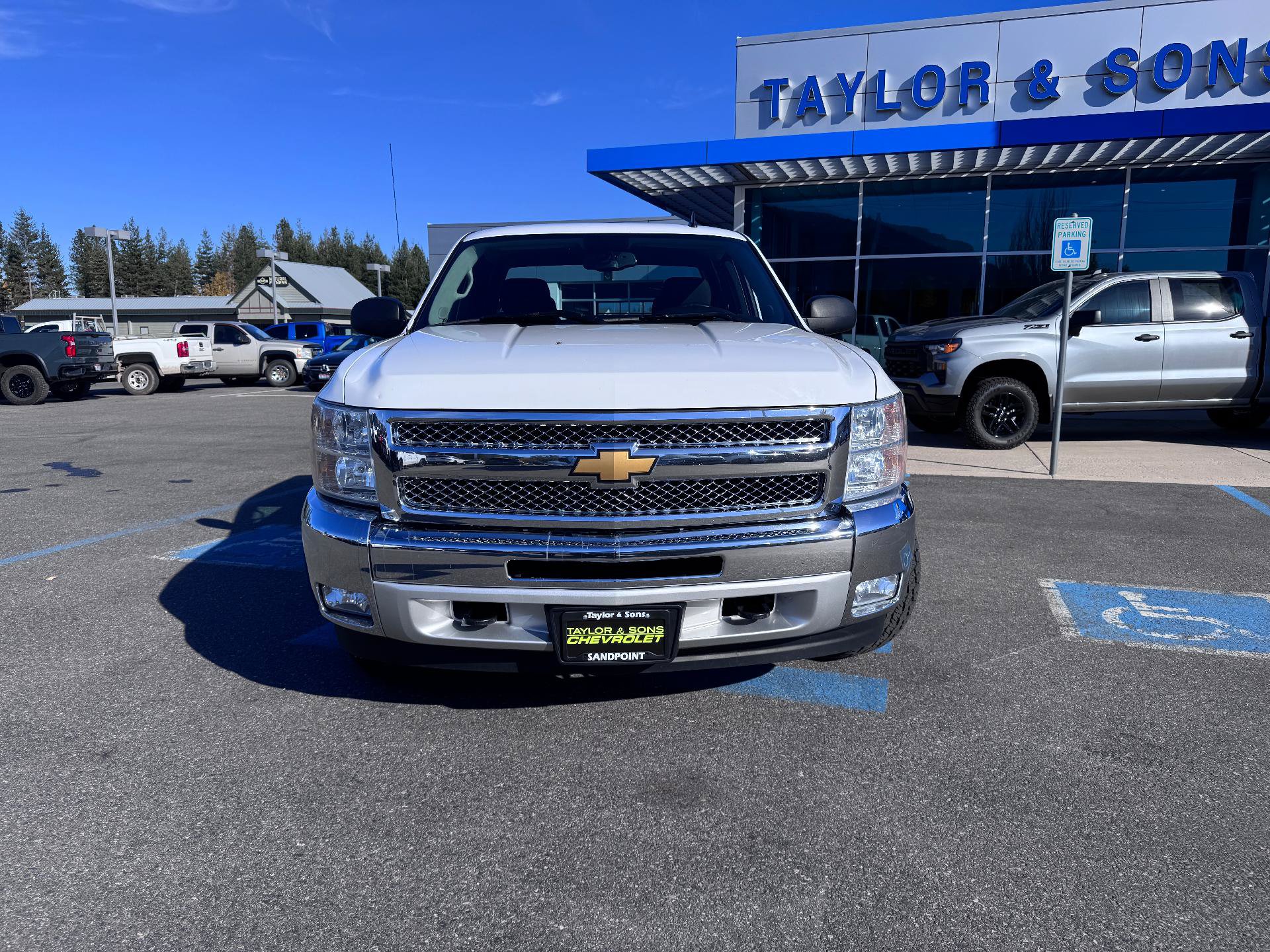 Used 2013 Chevrolet Silverado 1500 LT w/ All-Star Edition AWD/4WD image 2