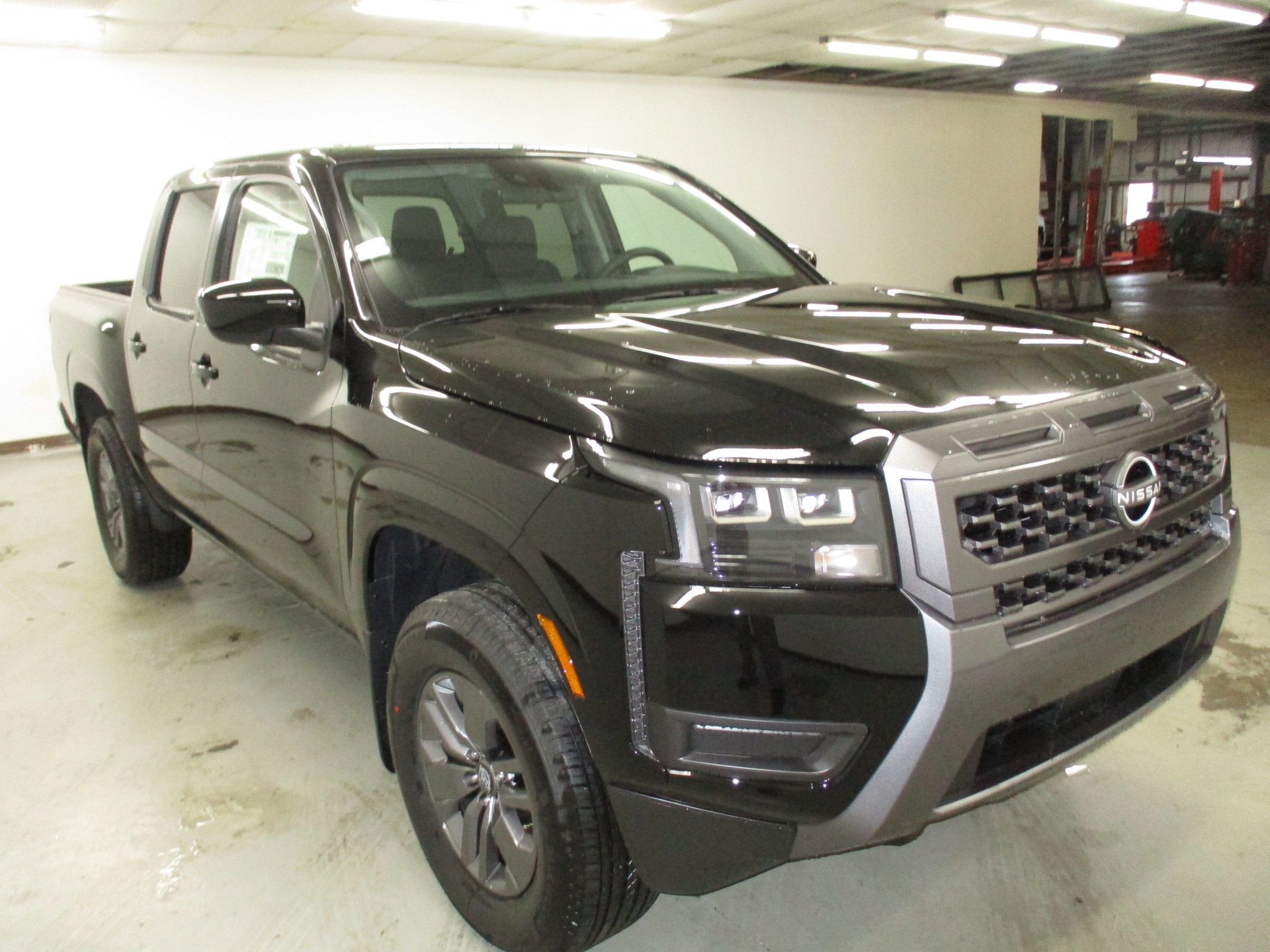 New 2026 Nissan Frontier SV w/ SV Convenience Package image 3
