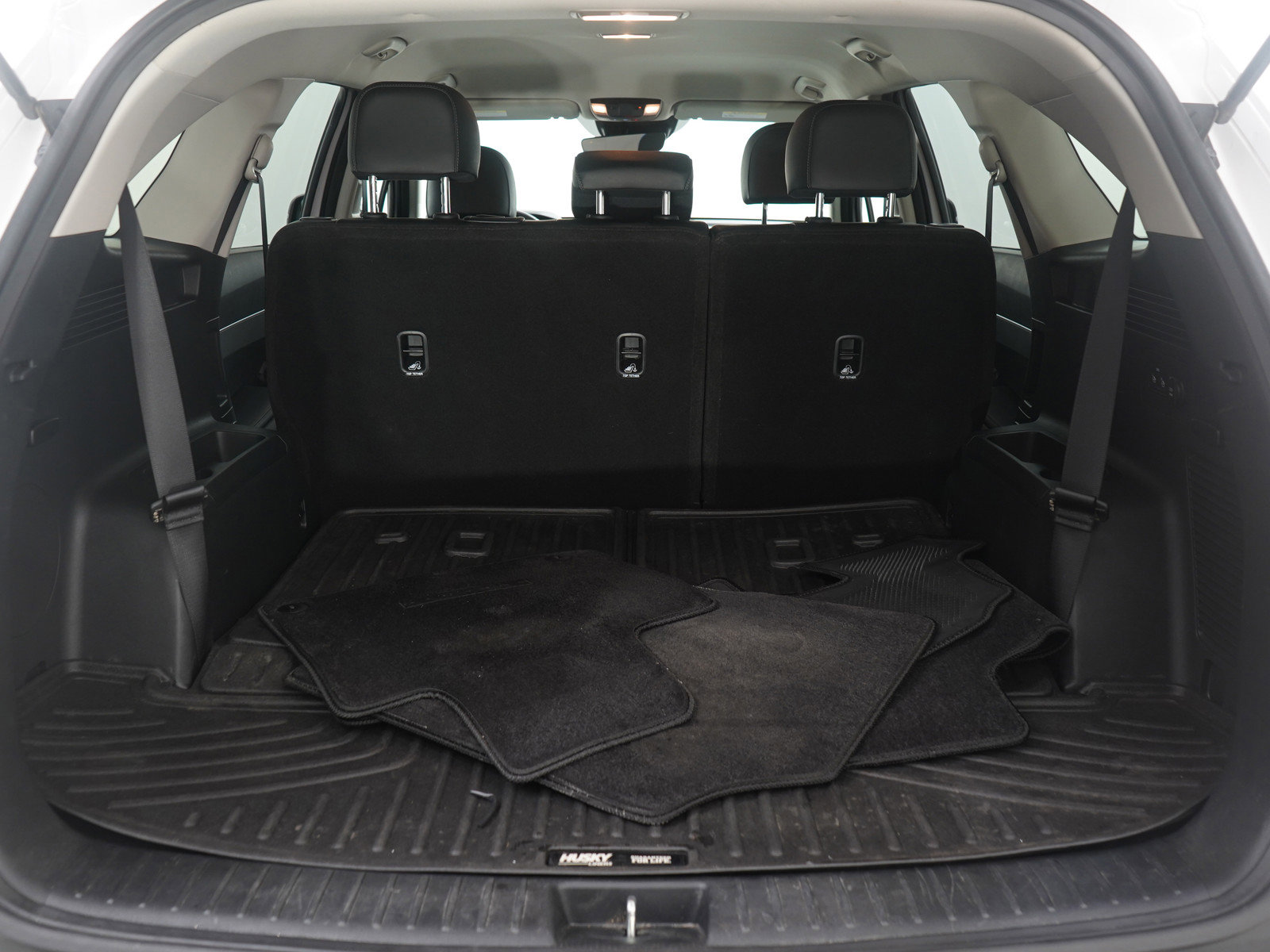 Used 2023 Kia Sorento S image 9