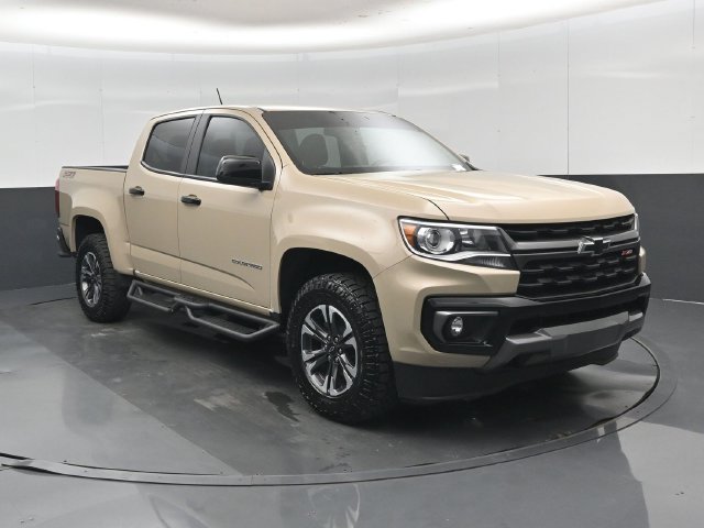 Used 2022 Chevrolet Colorado Z71 AWD/4WD image 32