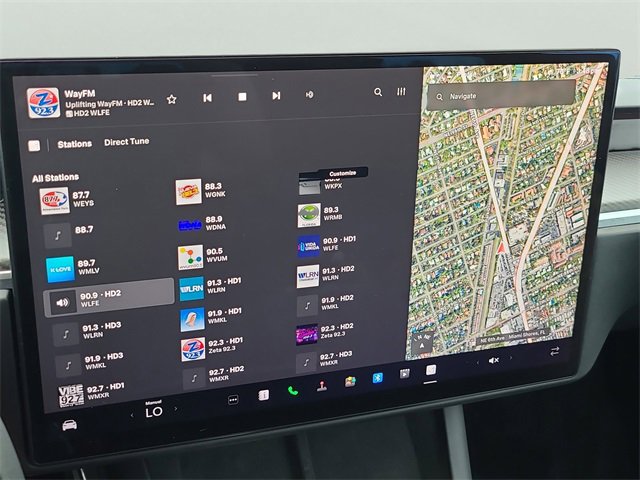 Used 2022 Tesla Model X Plaid image 32