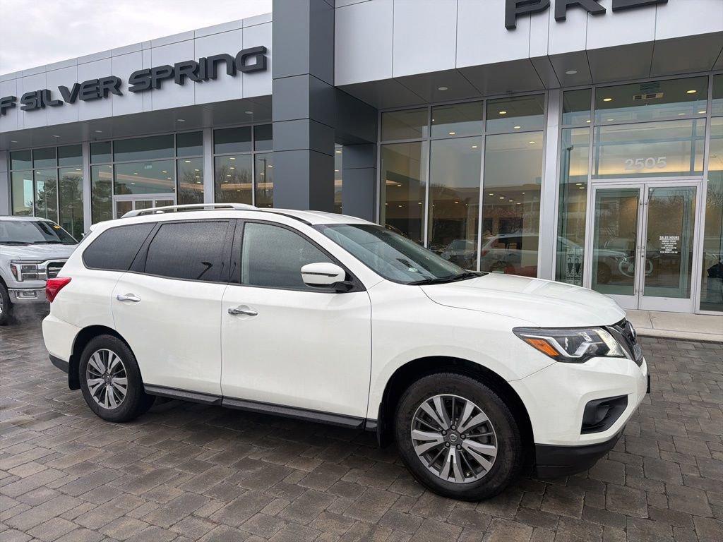 Used 2020 Nissan Pathfinder S image 5