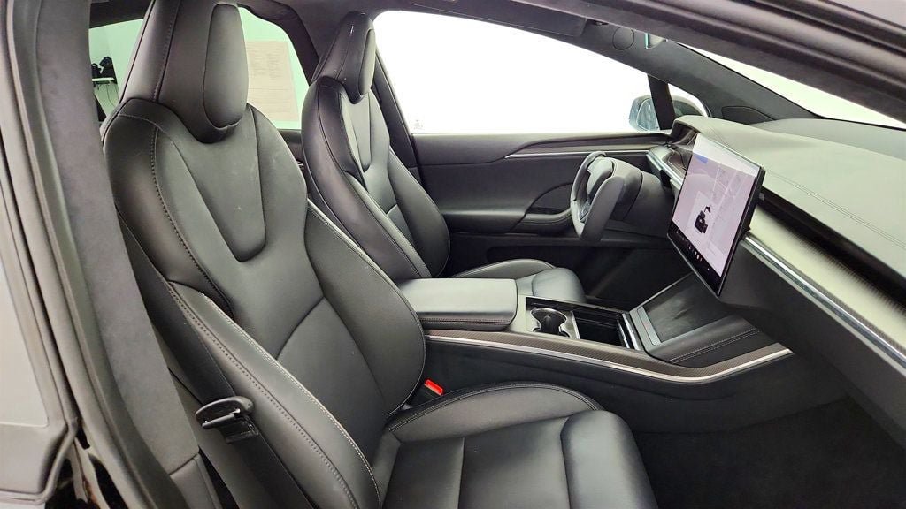 Used 2024 Tesla Model X Plaid AWD/4WD image 30
