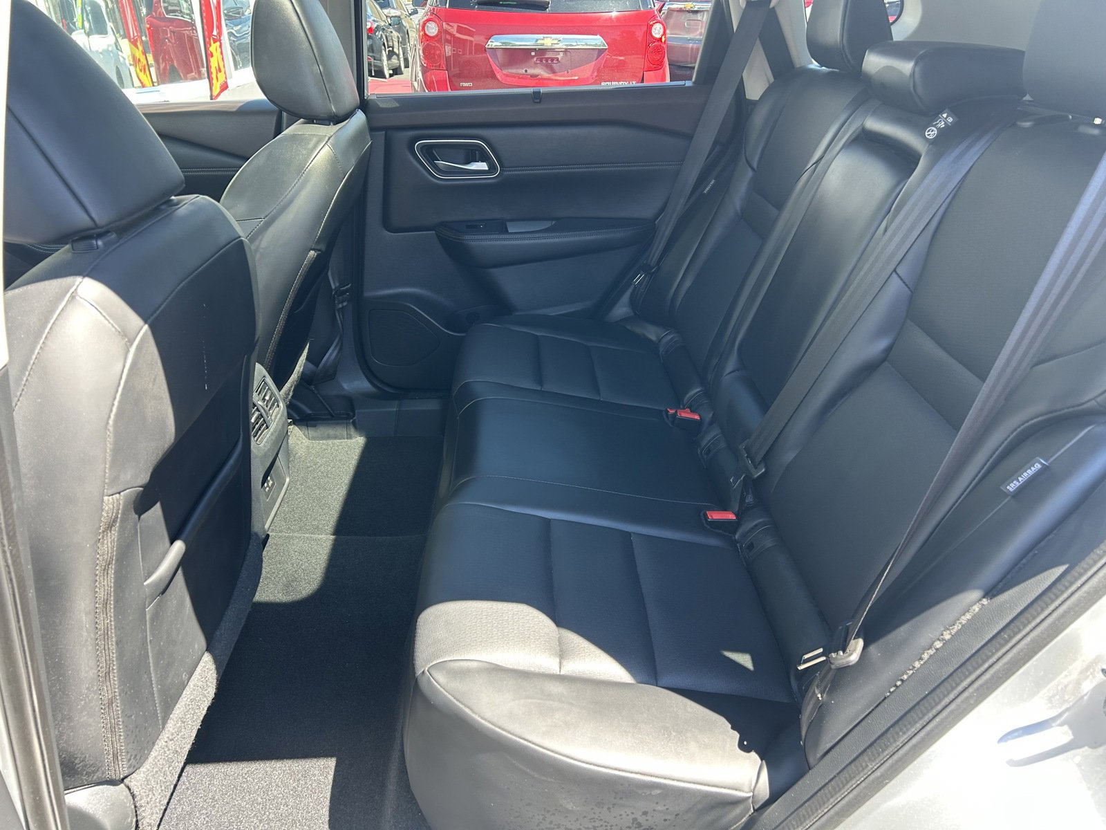 Used 2021 Nissan Rogue SV w/ Premium Package image 26