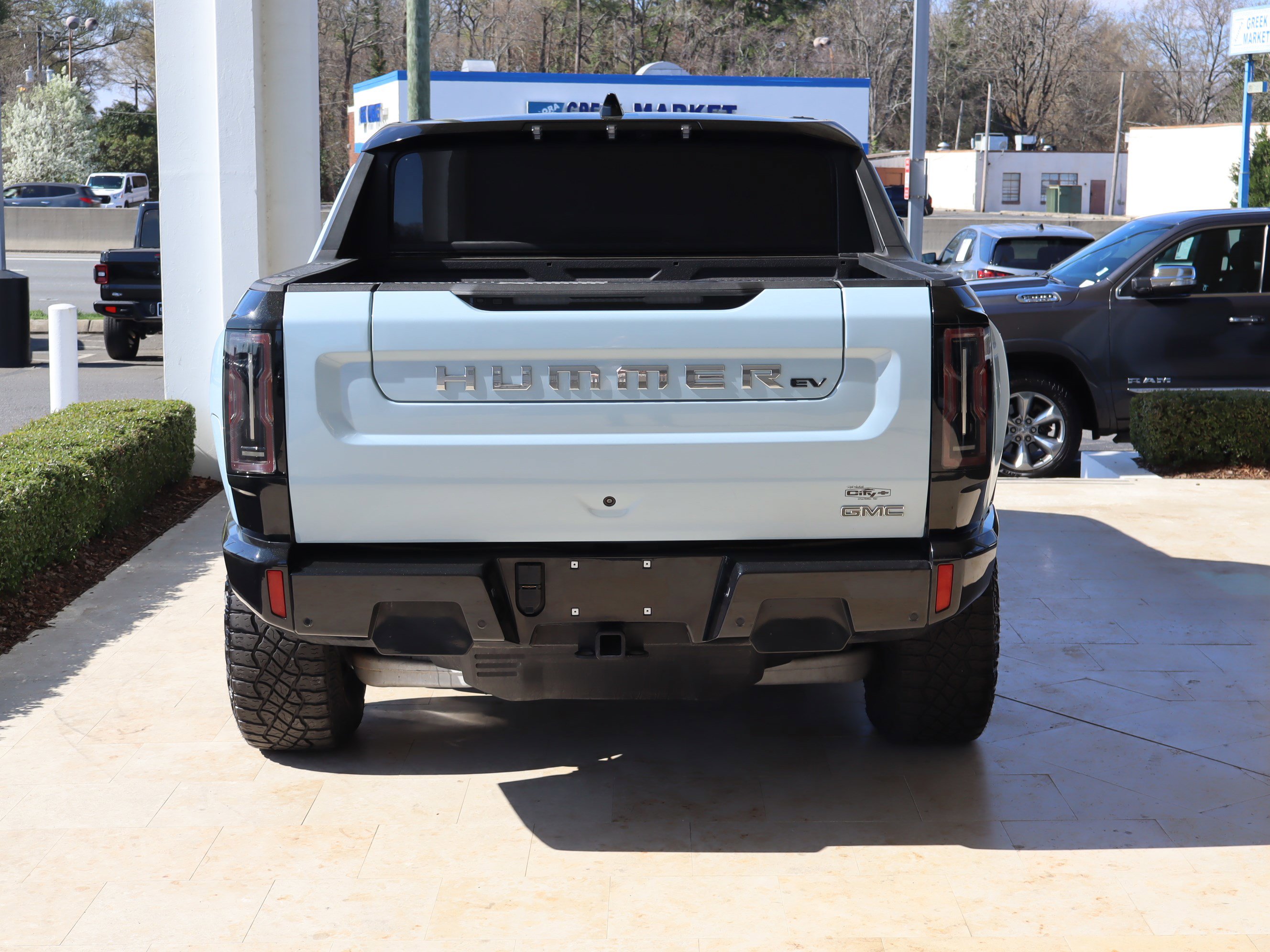 Certified 2024 GMC Hummer EV 3X w/ Extreme Off-Road Package image 9