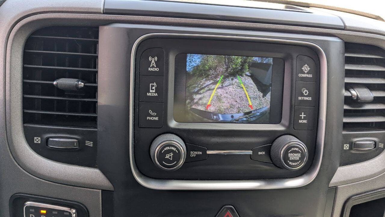 Used 2017 RAM 1500 Express AWD/4WD image 26