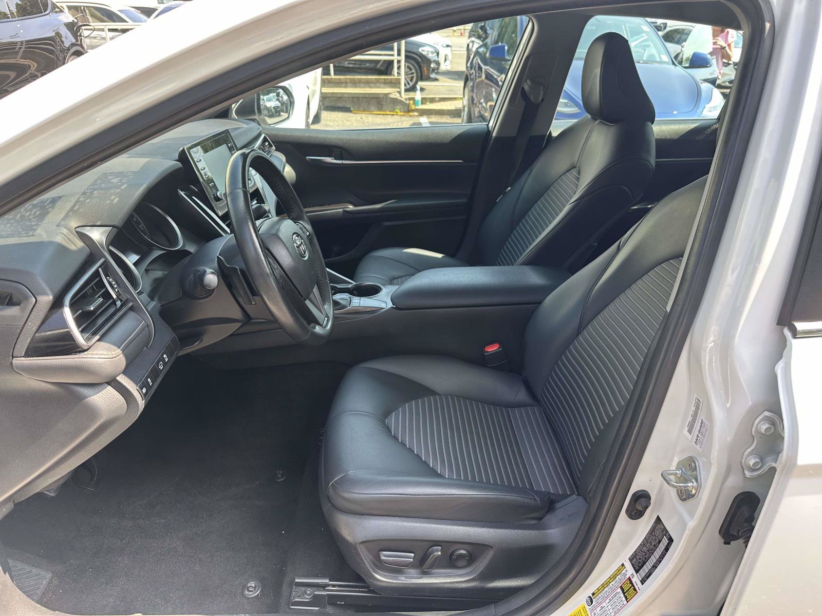 Used 2024 Toyota Camry SE w/ Convenience Package FWD image 13
