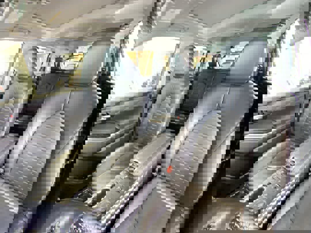 Used 2020 Toyota Highlander XLE image 14