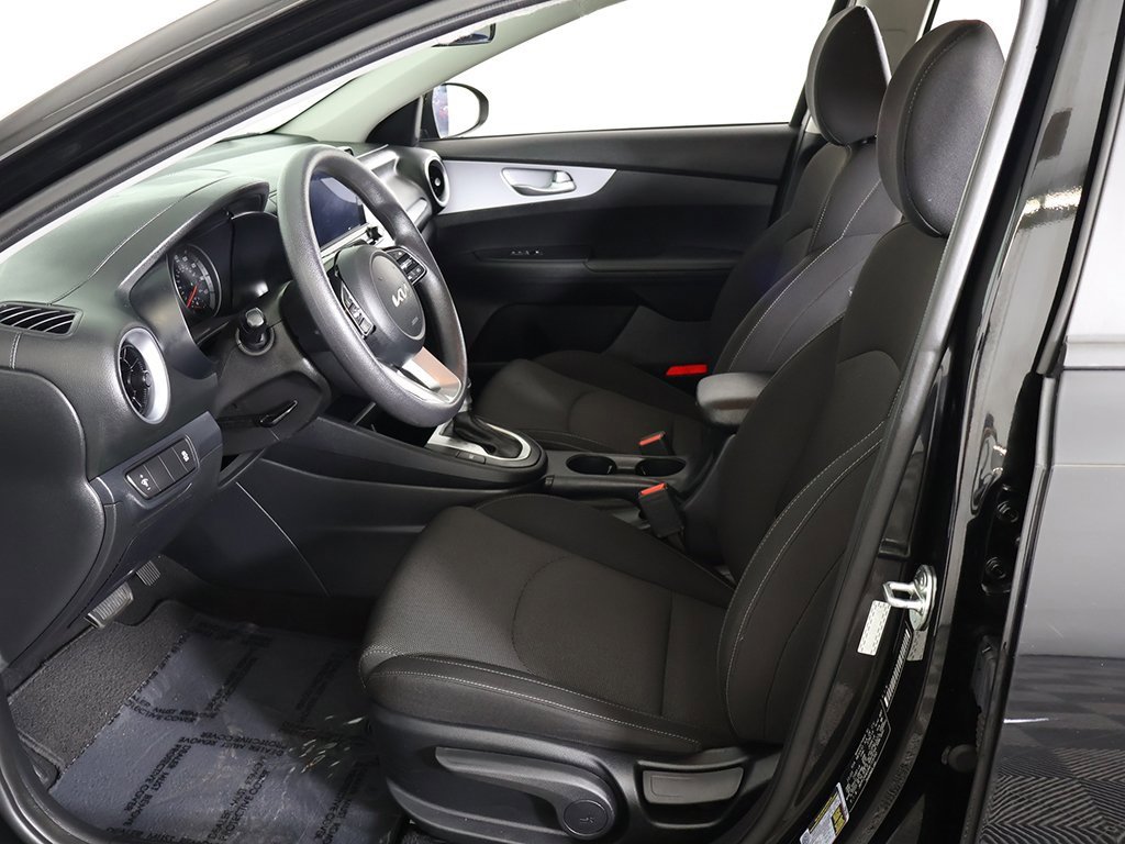 Used 2024 Kia Forte LXS image 28