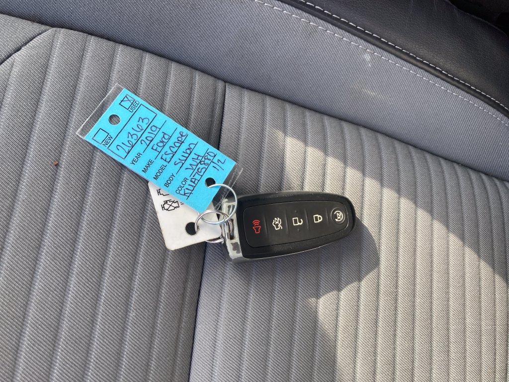 Used 2019 Ford Escape SE FWD image 36