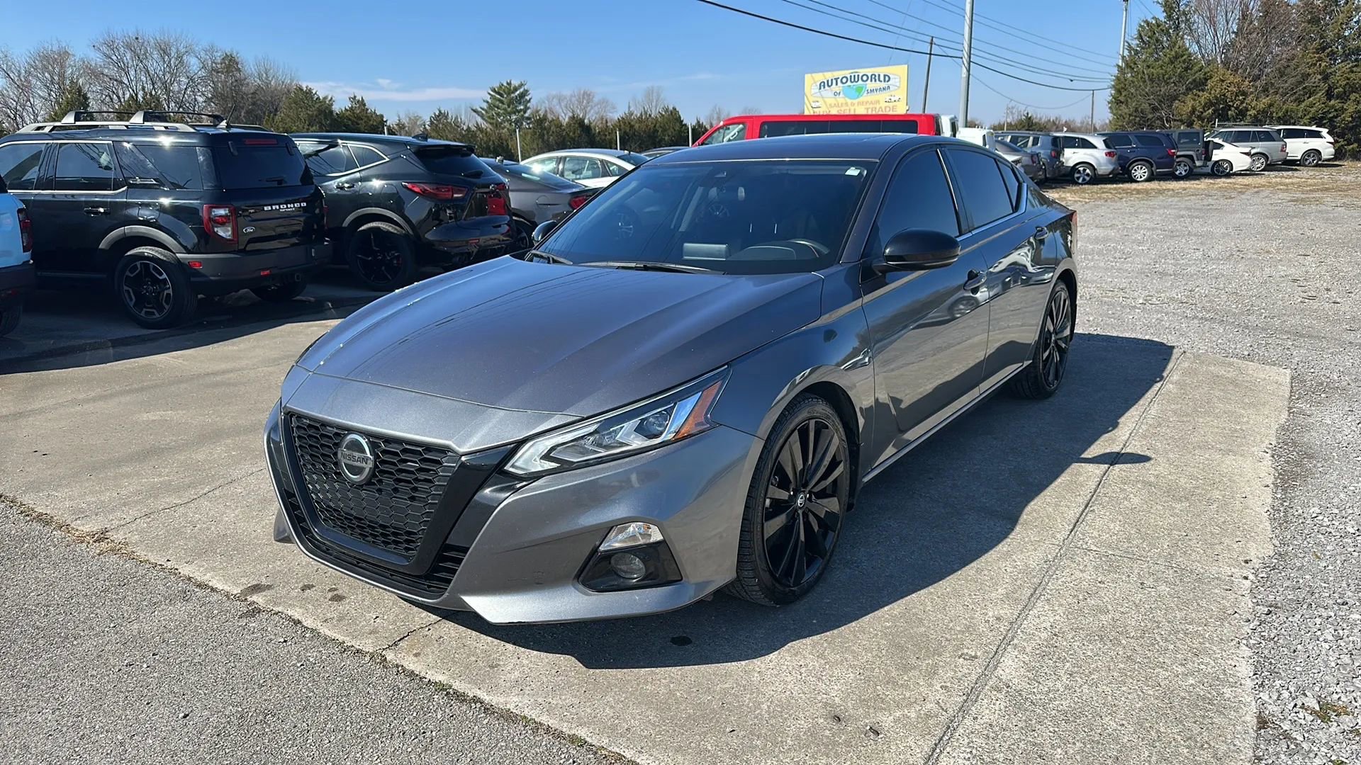 Used 2022 Nissan Altima 2.5 SR w/ Midnight Edition Package image 1