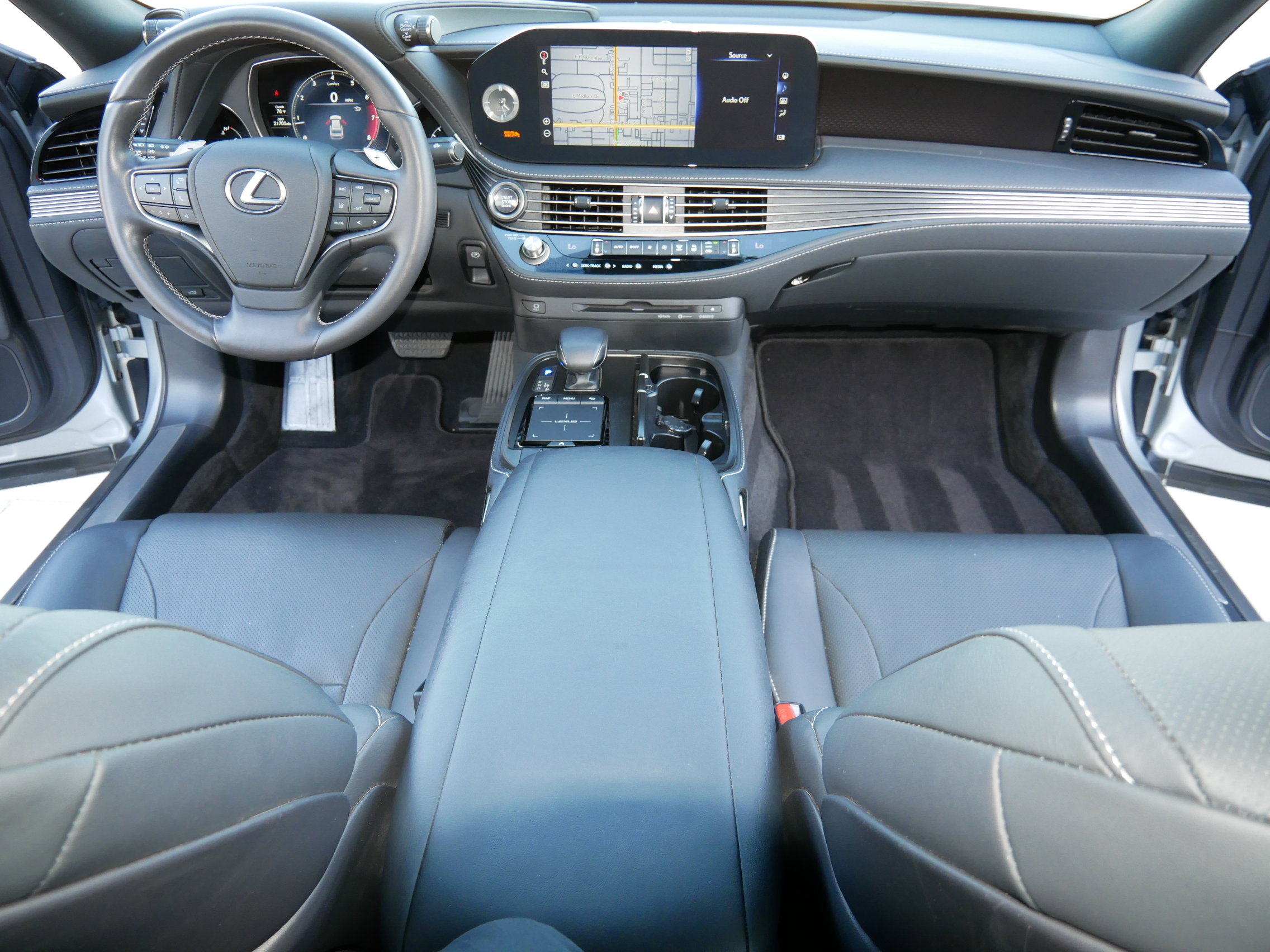 Used 2022 Lexus LS 500 image 26